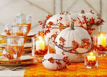 30 Fun And Fabulous Fall Table Decor Ideas To Try This Year