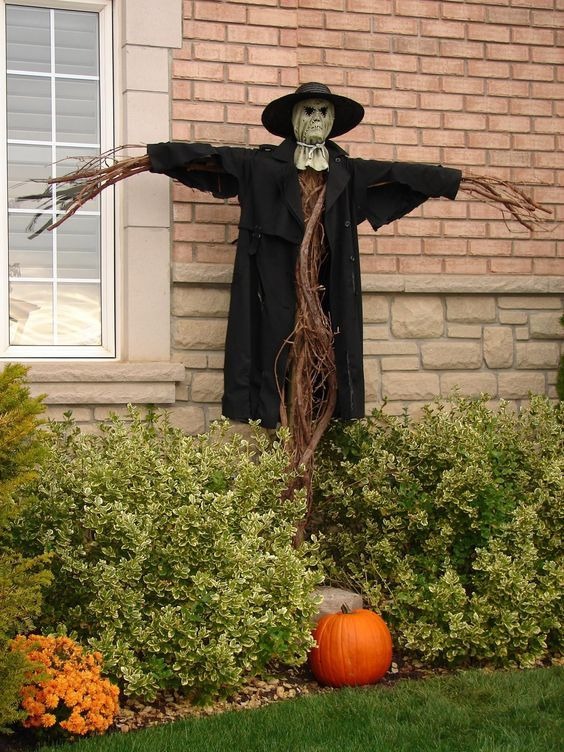 30 Easy And Spooky Outdoor Halloween Decoration Ideas