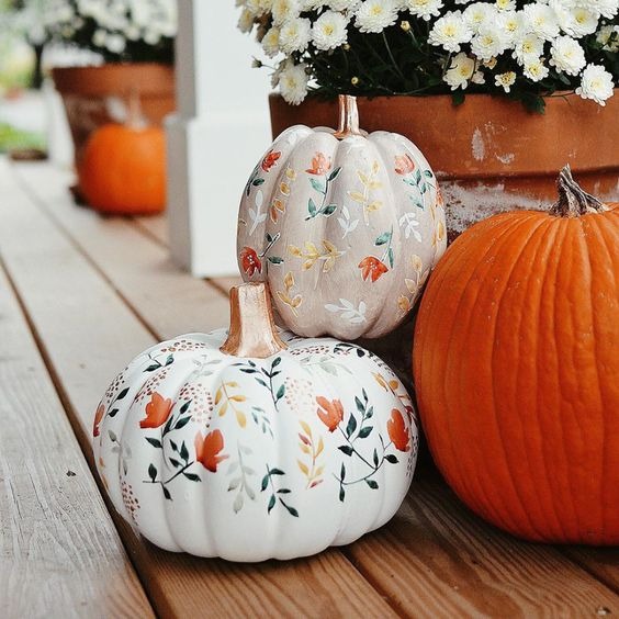 30 Halloween Pumpkin Decorating Ideas That Are Easy And Affordable