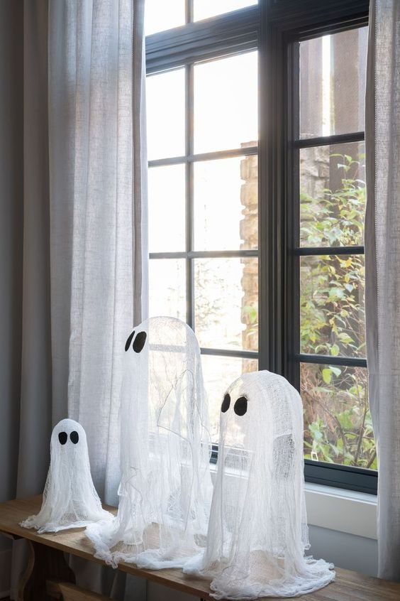 Adorable Ghosts