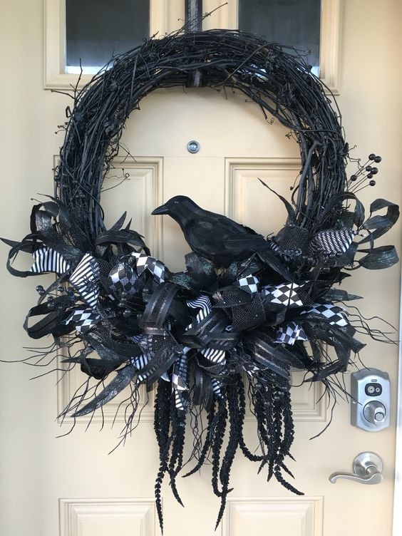Black Crow Wreath
