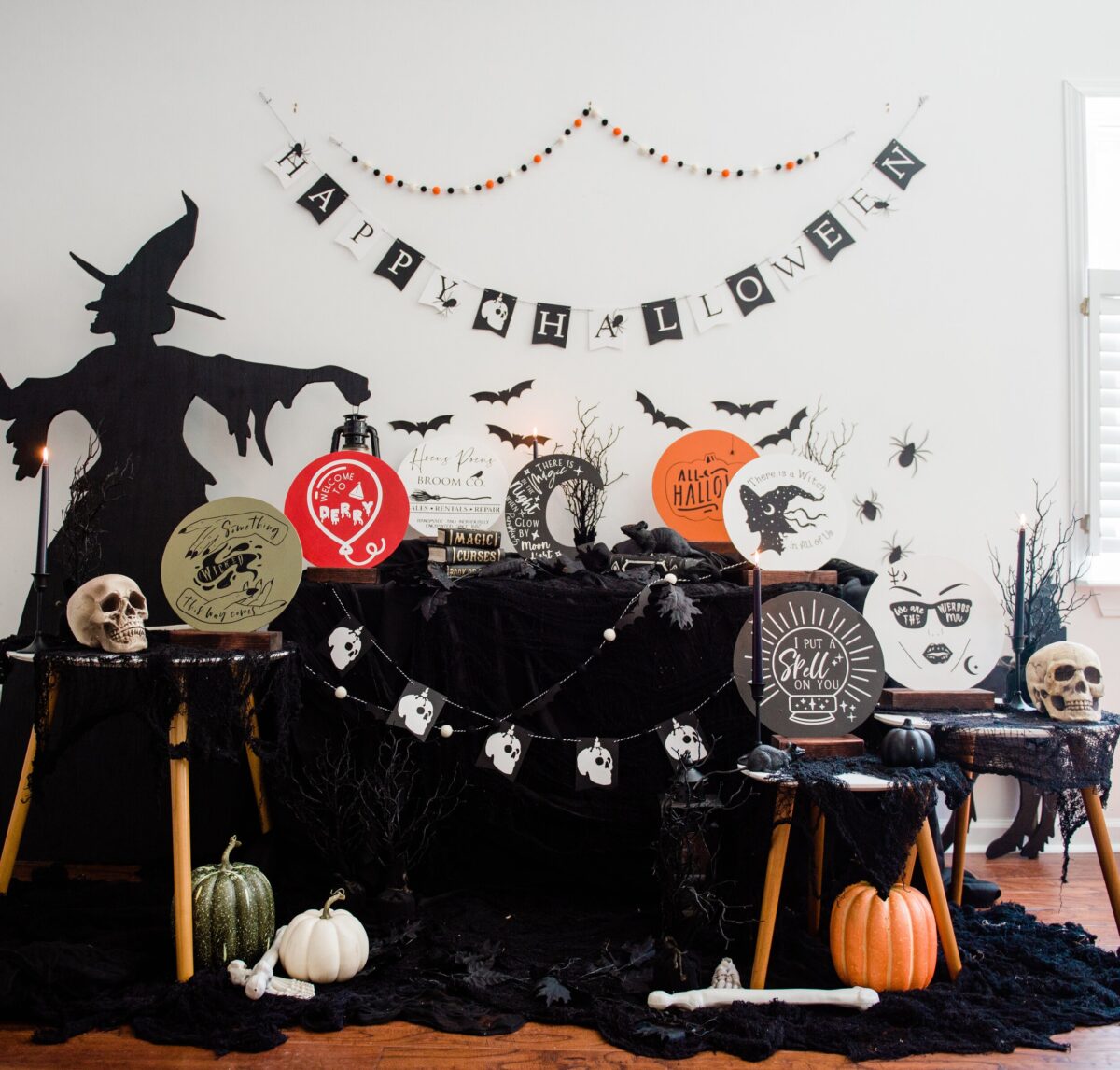 32 DIY Halloween Garland Ideas To Add Some Fright And Delight To Your Home