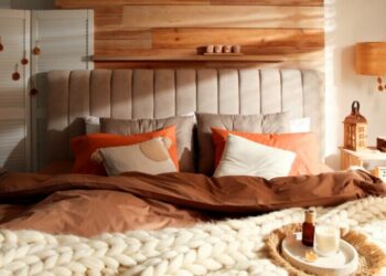 30 Fall Bedroom Decor Ideas To Create A Snuggel-Worthy Vibe