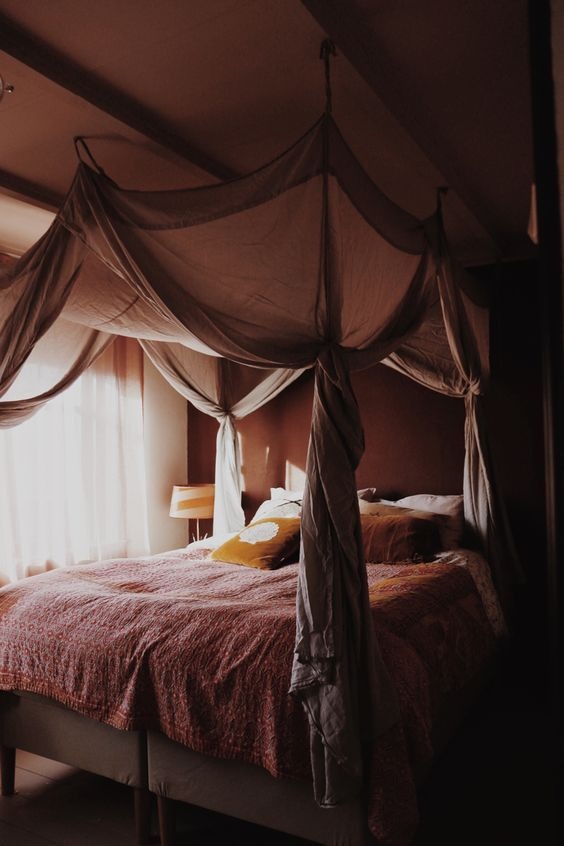 Fall-Inspired Bed Canopy