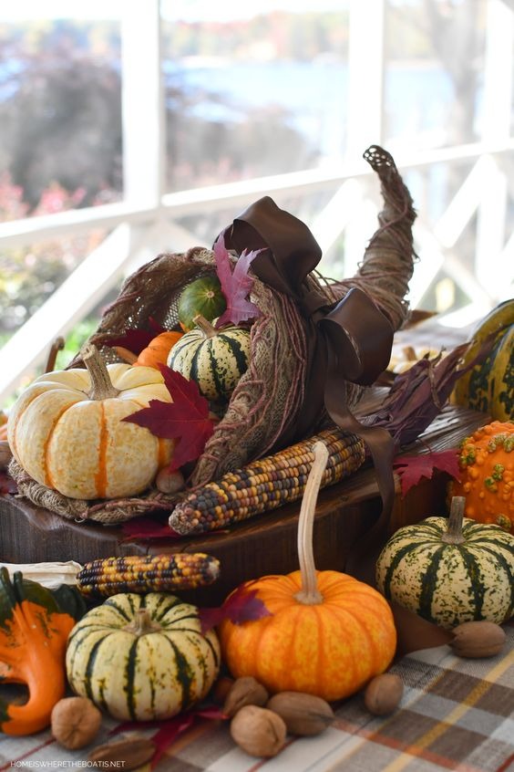 30 Gorgeous Thanksgiving Table Centerpiece Ideas For A Festive Holiday