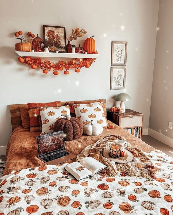 30 Fall Bedroom Decor Ideas To Create A Snuggel-Worthy Vibe