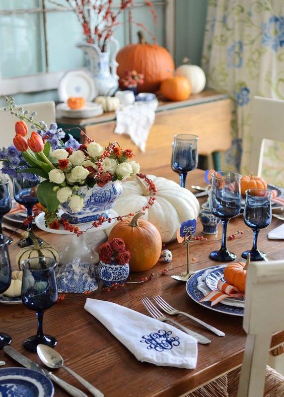 Vintage Thanksgiving Table