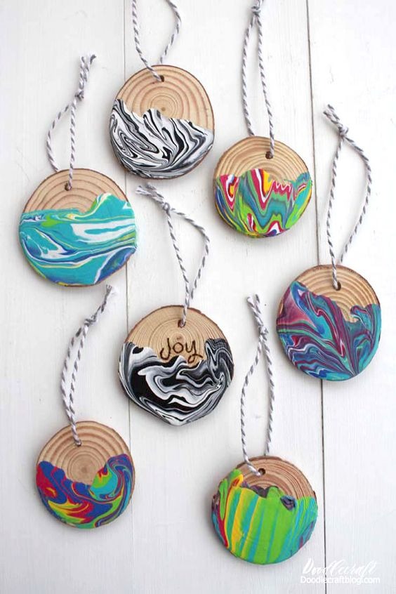 Marbled Wood Slice Ornaments