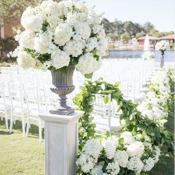 White Hydrangea In Wedding Decor