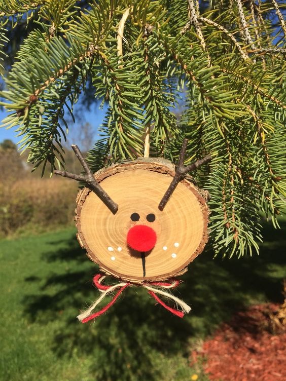 Wood Slice Reindeer Christmas Ornaments