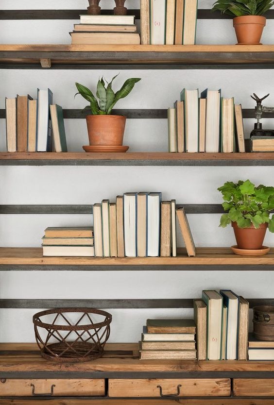 Easy Bookshelf Decor Ideas