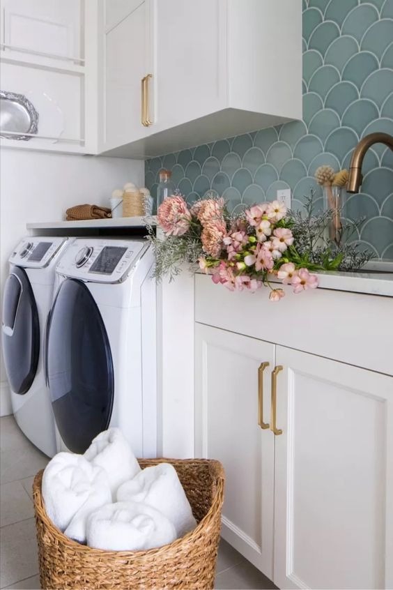 White And Gold Laundry Room Ideas