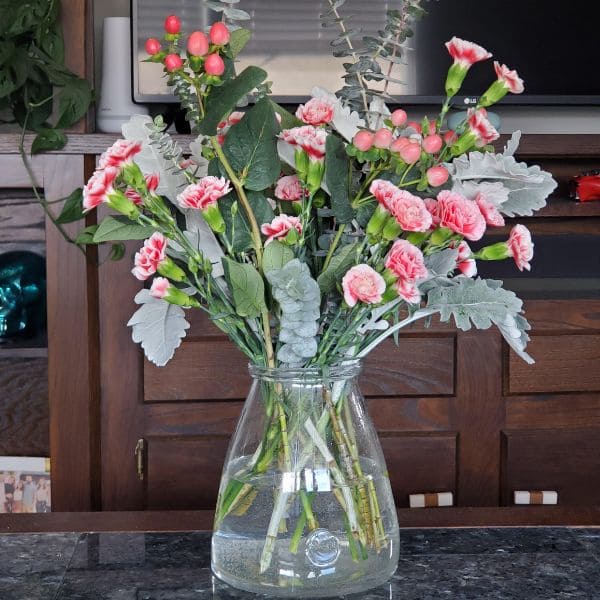 Dusty Miller Arrangement Idea