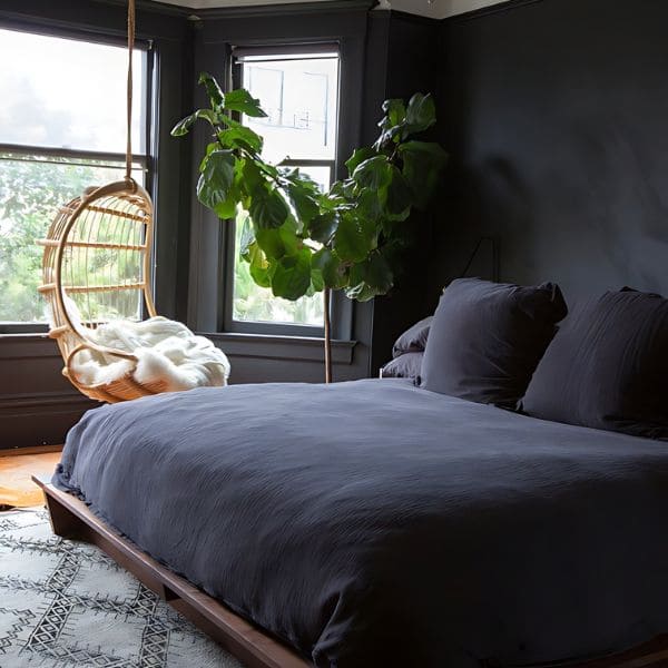 Paint Black for Bedroom