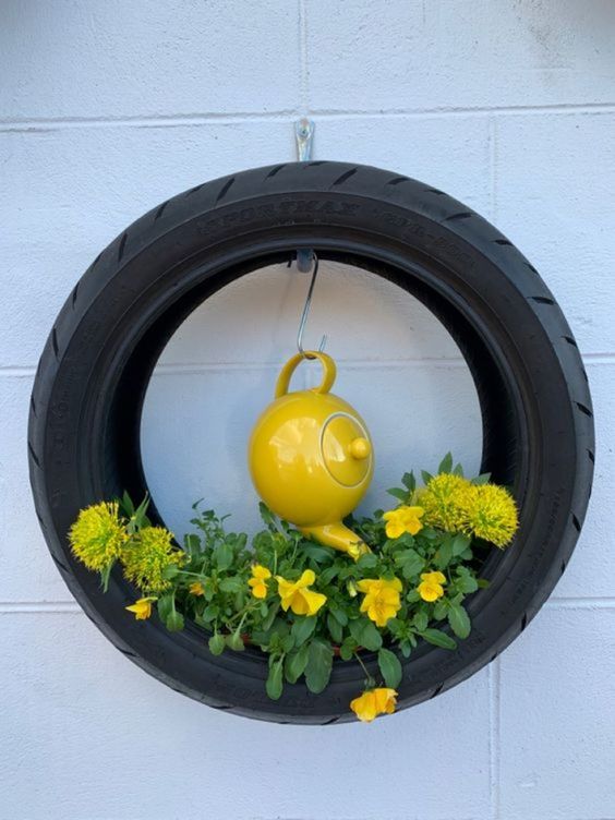 Playful Frog Planter