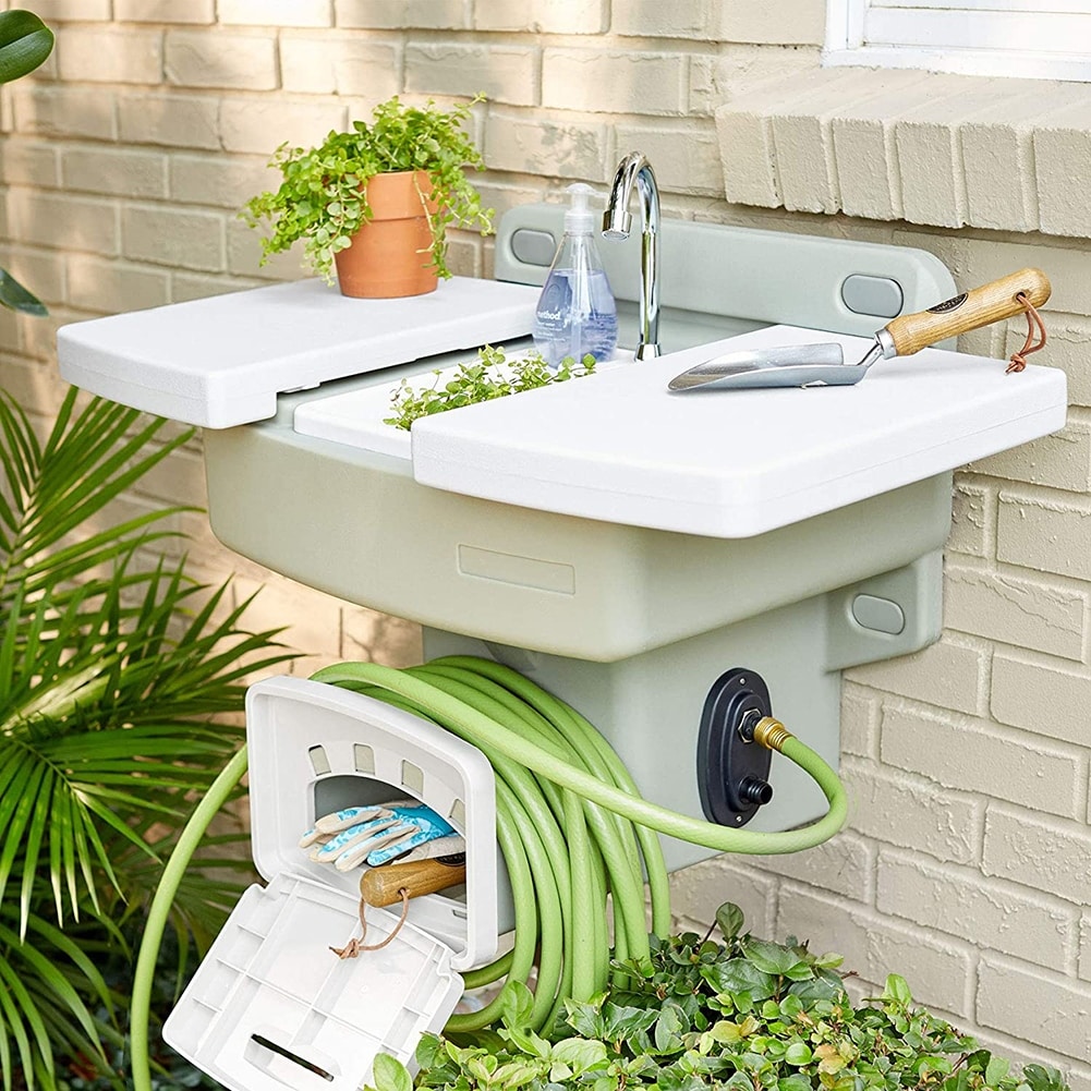 Minimalist Wall-Mounted Sink