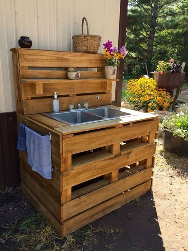 Pallet Wood Sink Stand