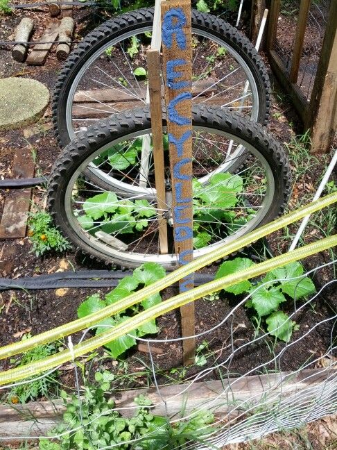 Wagon Wheel Trellis