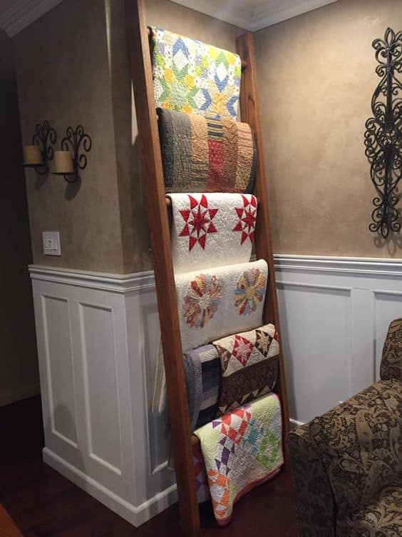 Charming Quilt Ladder