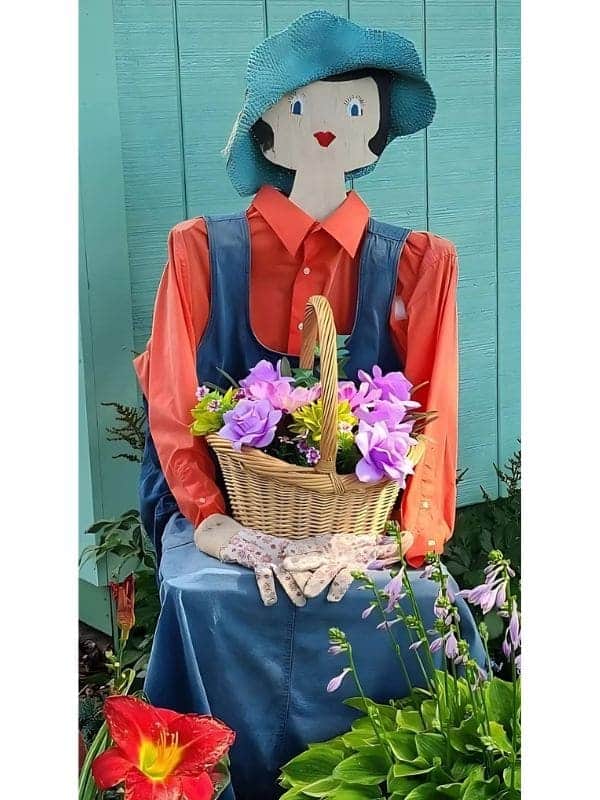 Charming Garden Basket Scarecrow