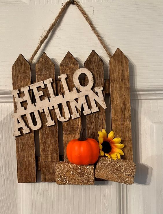 Rustic Hello Autumn Hanging Sign