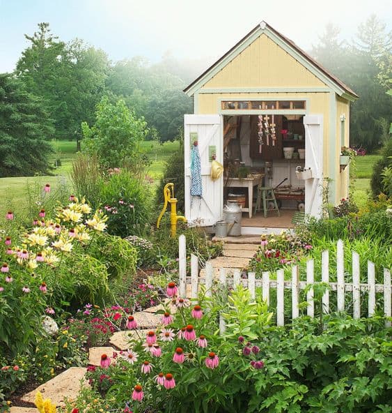 Charming Victorian Cottage Escape