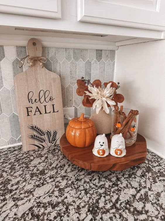 Charming Autumn Welcome Tray Decor