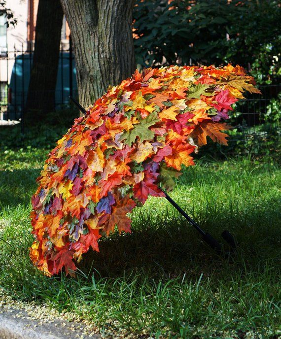 DIY Leaf-covered Umbrella