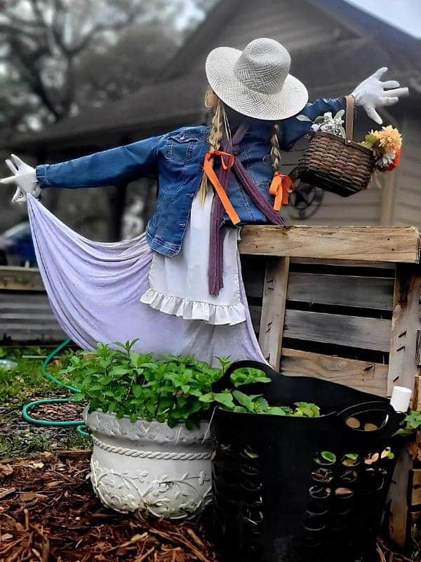 Graceful Farmhouse Scarecrow Lady