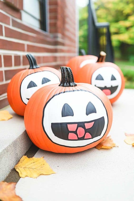 Playful Grinning Face Pumpkins