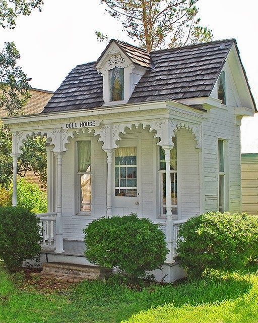 Victorian Dollhouse Charm