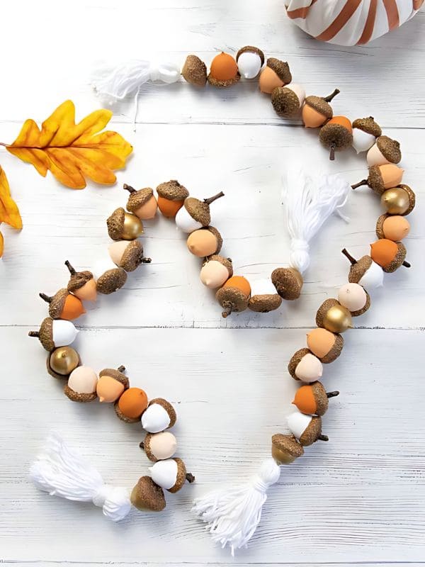 Acorn Garland