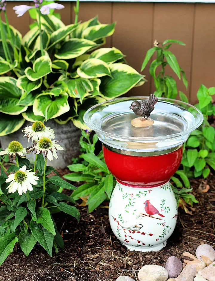 Elegant Cardinal-Themed Birdbath