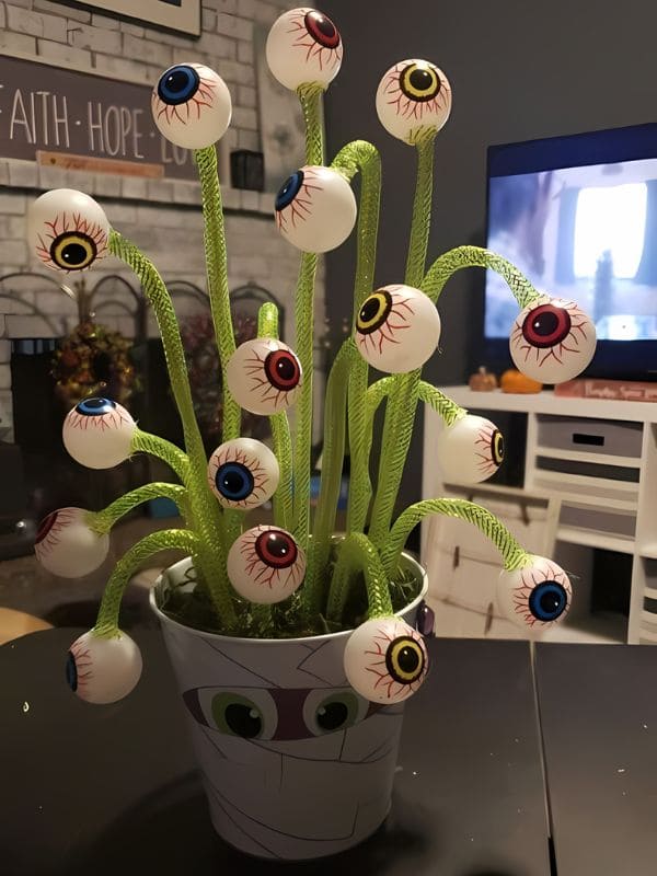 Creepy Eyeball Plant DIY