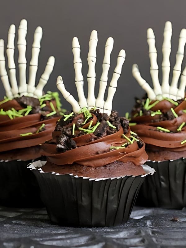 Creepy Skeleton Hand Halloween Cupcakes