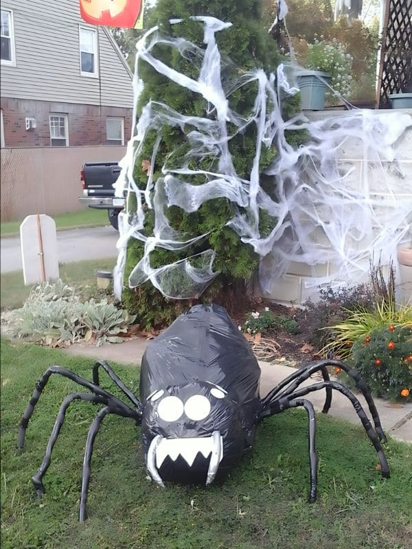 Giant Spider and Creepy Web Halloween Tree