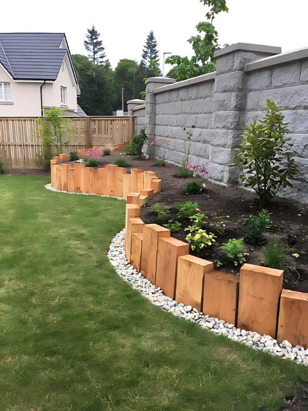 Rustic Wooden Pallet Garden Border