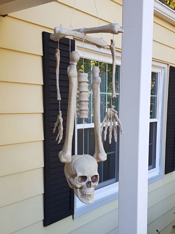 Spine-Chilling Skeleton Wind Chime