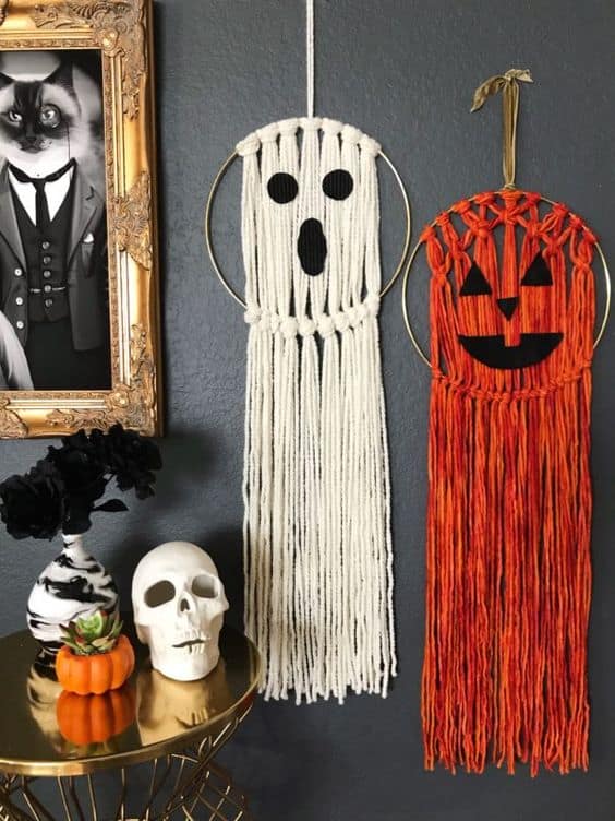 Spooky Yarn Ghosts & Pumpkins