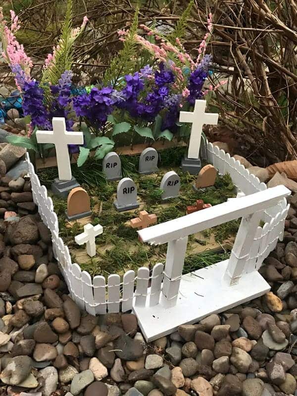 Miniature Haunted Graveyard Display