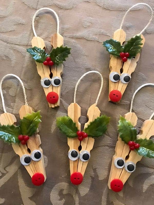 Adorable Reindeer Clothespin Ornaments