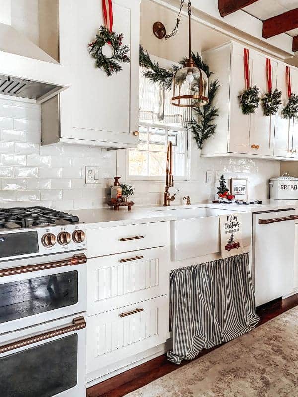 Classic Wreath-Adorned Kitchen