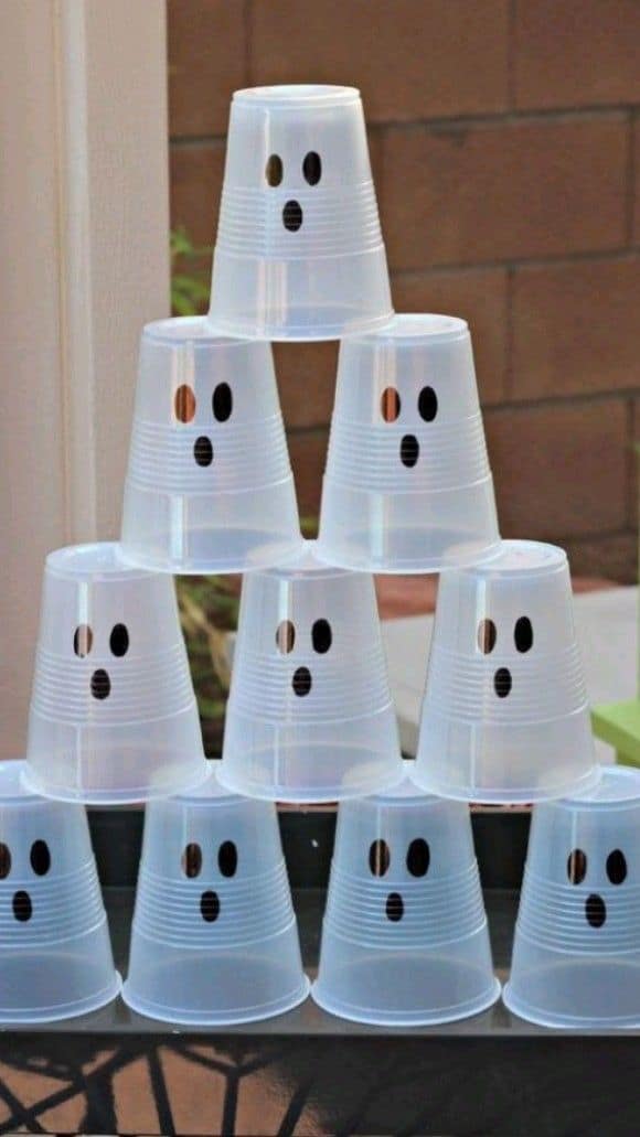 Stackable Ghost Cups Game