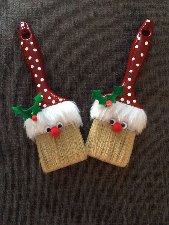 Festive Paintbrush Reindeer Craft