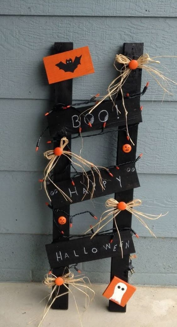 Rustic Halloween Ladder Decor