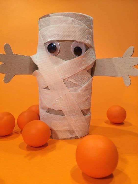 Adorable Mummy Cardboard Tube