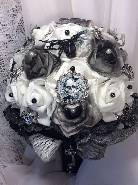 Eerie Elegance Skull Bouquet