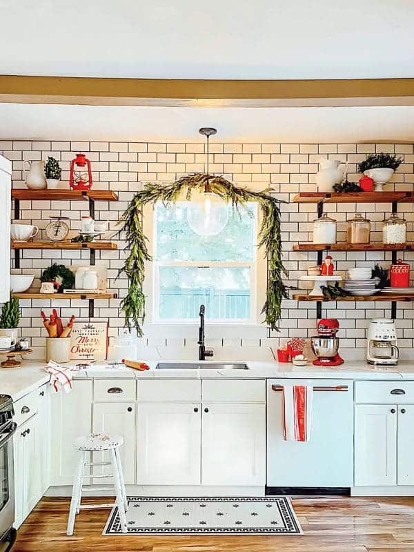 Bright and Cheerful Garland Kitchen