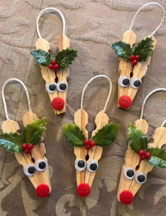 Adorable Clothespin Reindeer