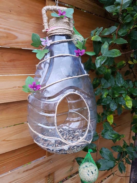 Charming DIY Bird Feeder